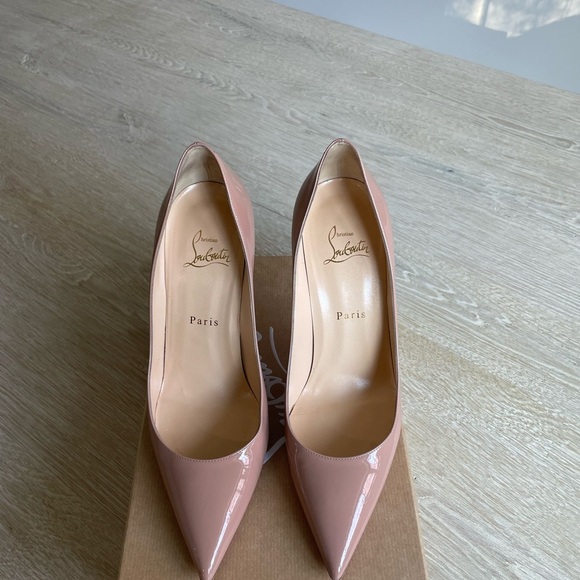 CHRISTIAN LOUBOUTIN Decollette Pointed-Toe Red Sole Pumps - Picture 4 of 10